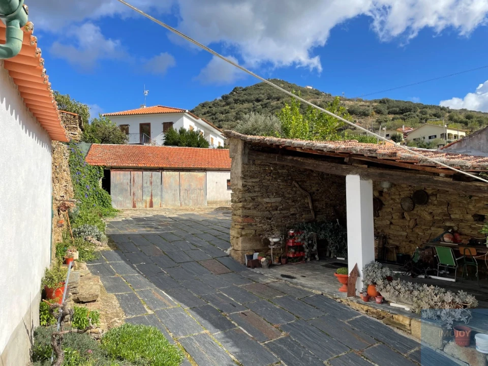 Quinta T4 para Venda em Vila Nova de Foz Côa Foto 41