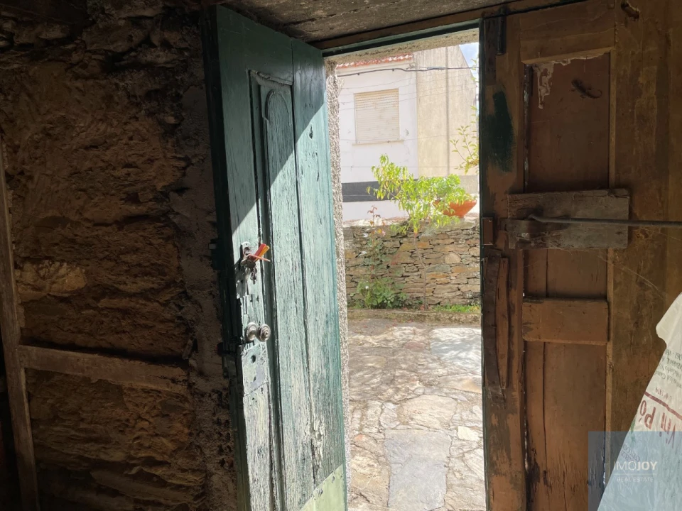 Quinta T4 para Venda em Vila Nova de Foz Côa Foto 58