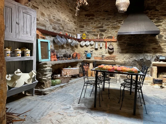 Quinta T4 para Venda em Vila Nova de Foz Côa Foto 17