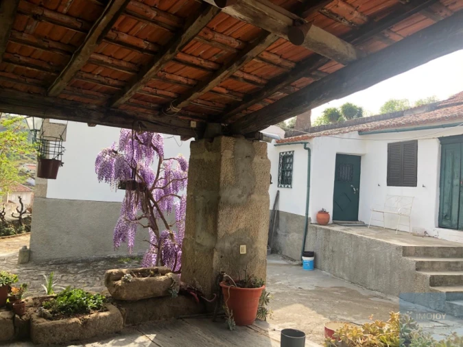 Quinta T4 para Venda em Vila Nova de Foz Côa Foto 35