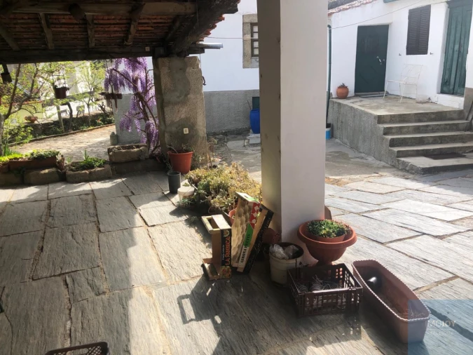 Quinta T4 para Venda em Vila Nova de Foz Côa Foto 36