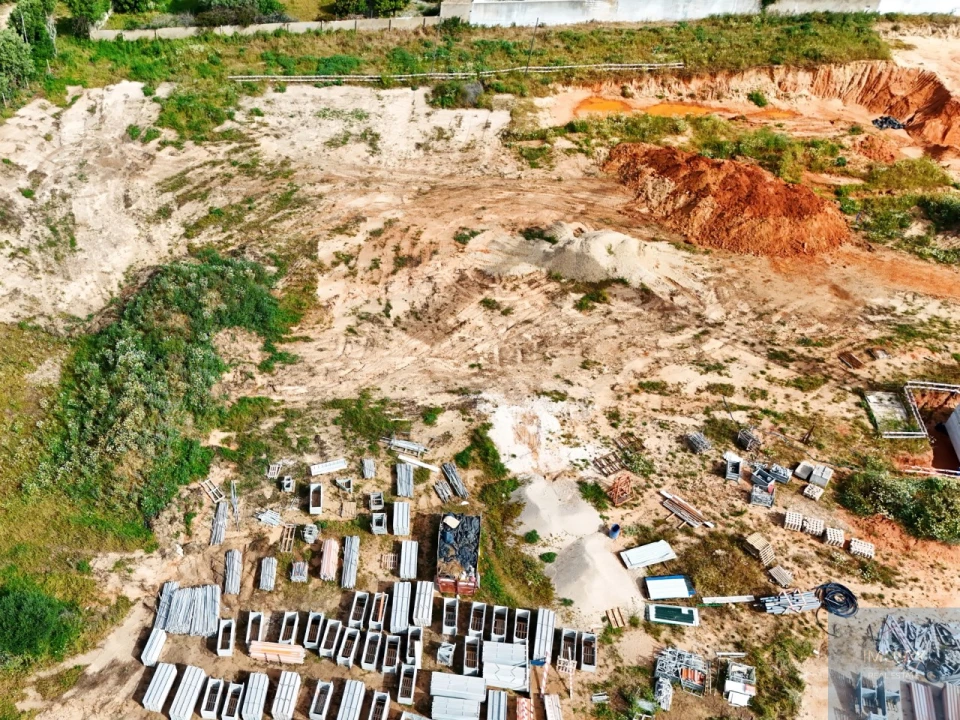 Apartamento T2 para Venda em Portimão Foto 38