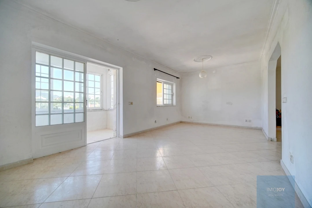 Moradia T5 para Venda em Santa Maria e São Miguel, São Martinho, São Pedro Penaferrim Foto 4