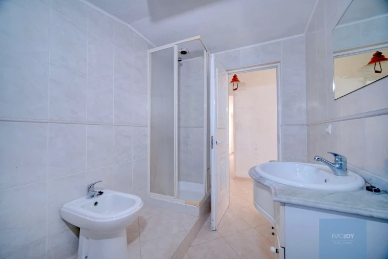 Moradia T5 para Venda em Santa Maria e São Miguel, São Martinho, São Pedro Penaferrim Foto 22