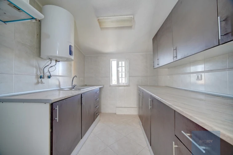 Moradia T5 para Venda em Santa Maria e São Miguel, São Martinho, São Pedro Penaferrim Foto 24