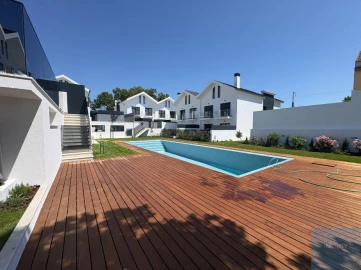 Moradia T4 para Venda em Cascais e Estoril