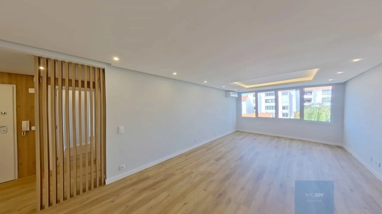 Apartamento T3 para Venda em Cascais e Estoril Foto 1