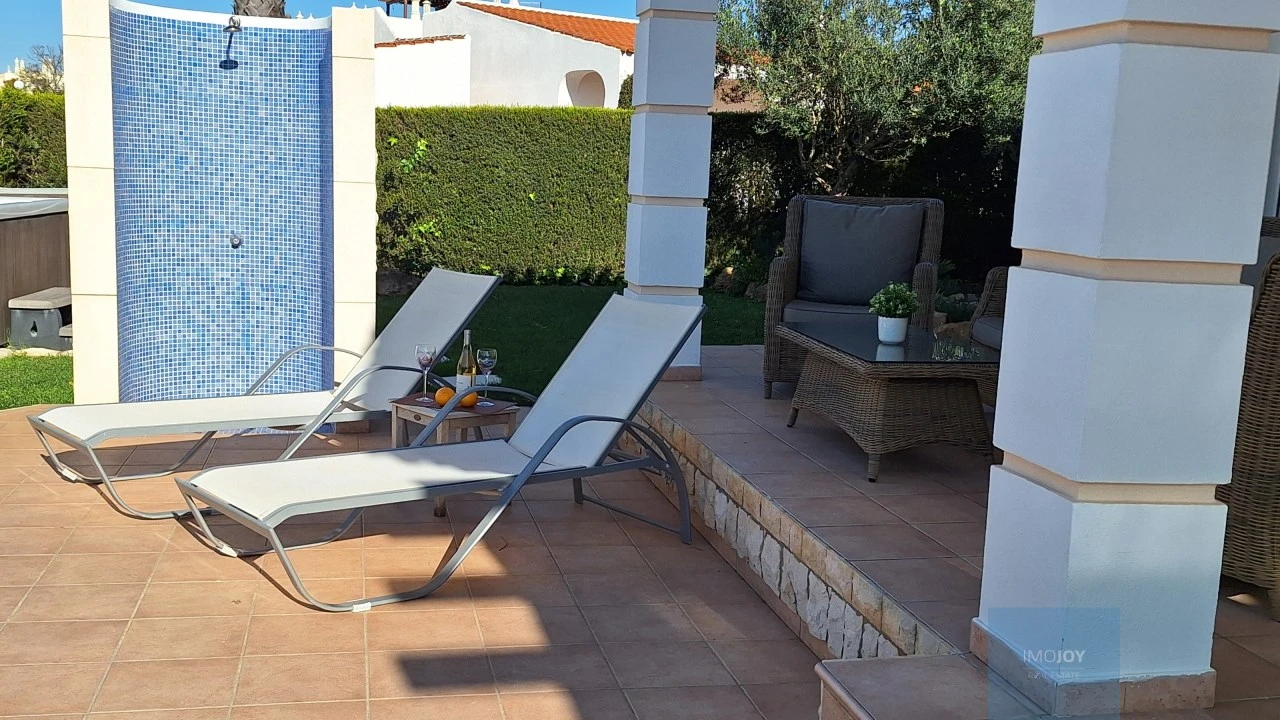 Moradia T4 para Venda em Ferragudo Foto 12