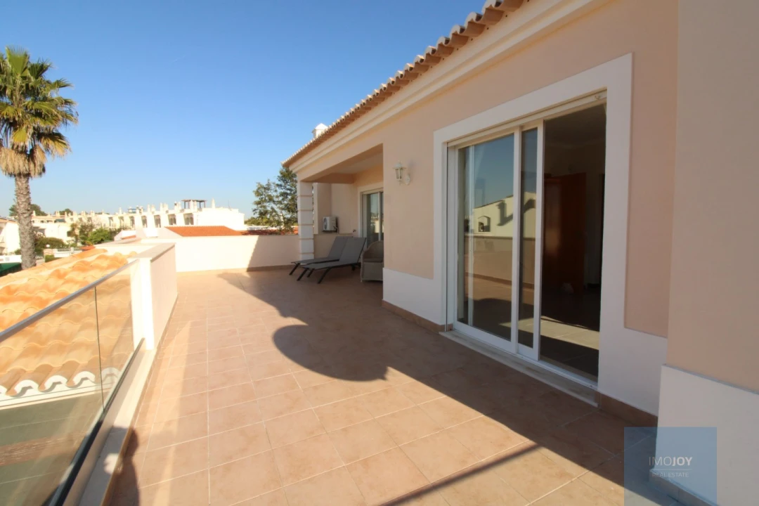 Moradia T4 para Venda em Ferragudo Foto 39