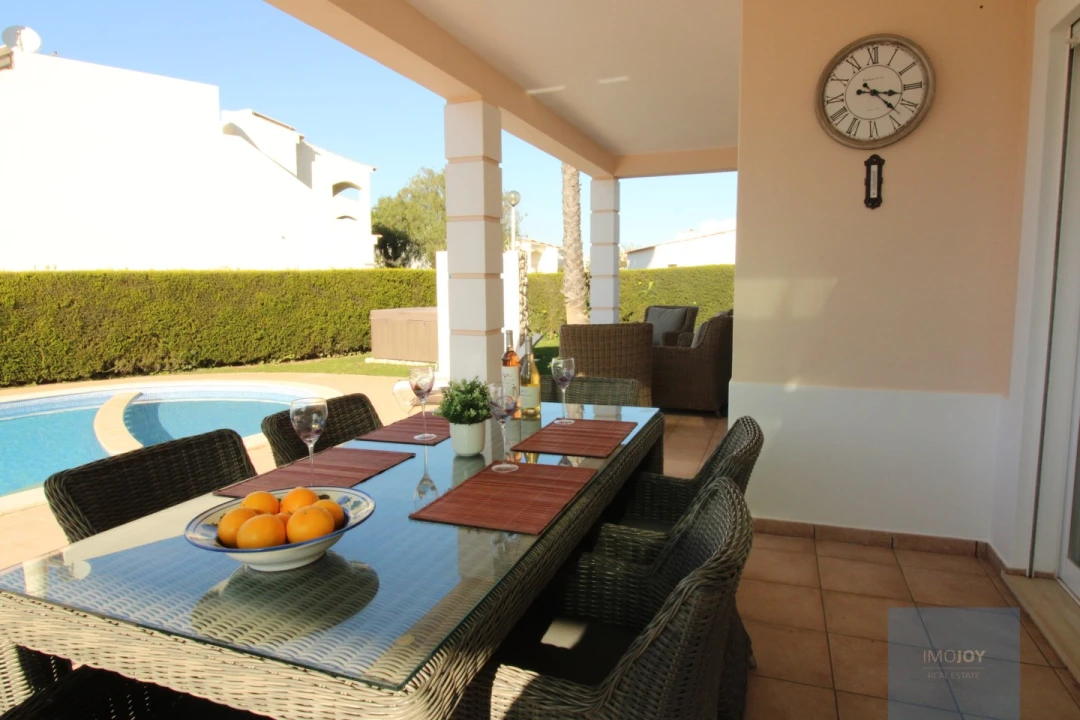 Moradia T4 para Venda em Ferragudo Foto 11