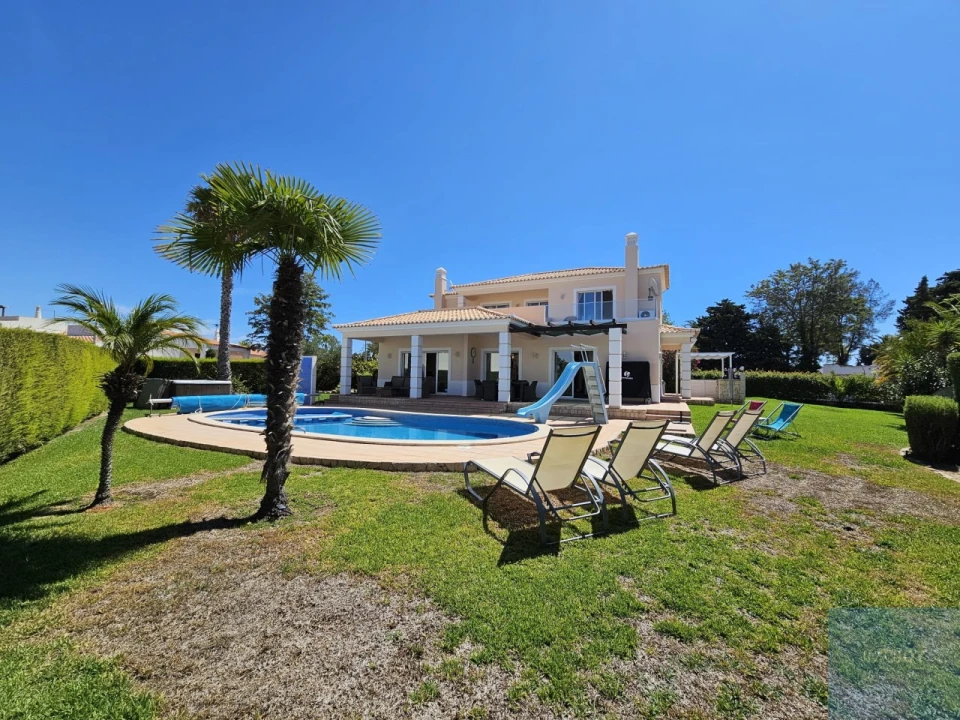 Moradia T4 para Venda em Ferragudo Foto 47