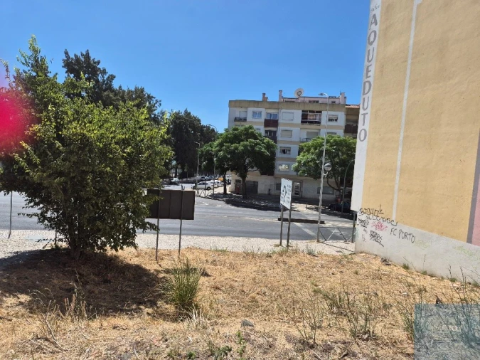 Terreno para Venda em Falagueira-Venda Nova Foto 7