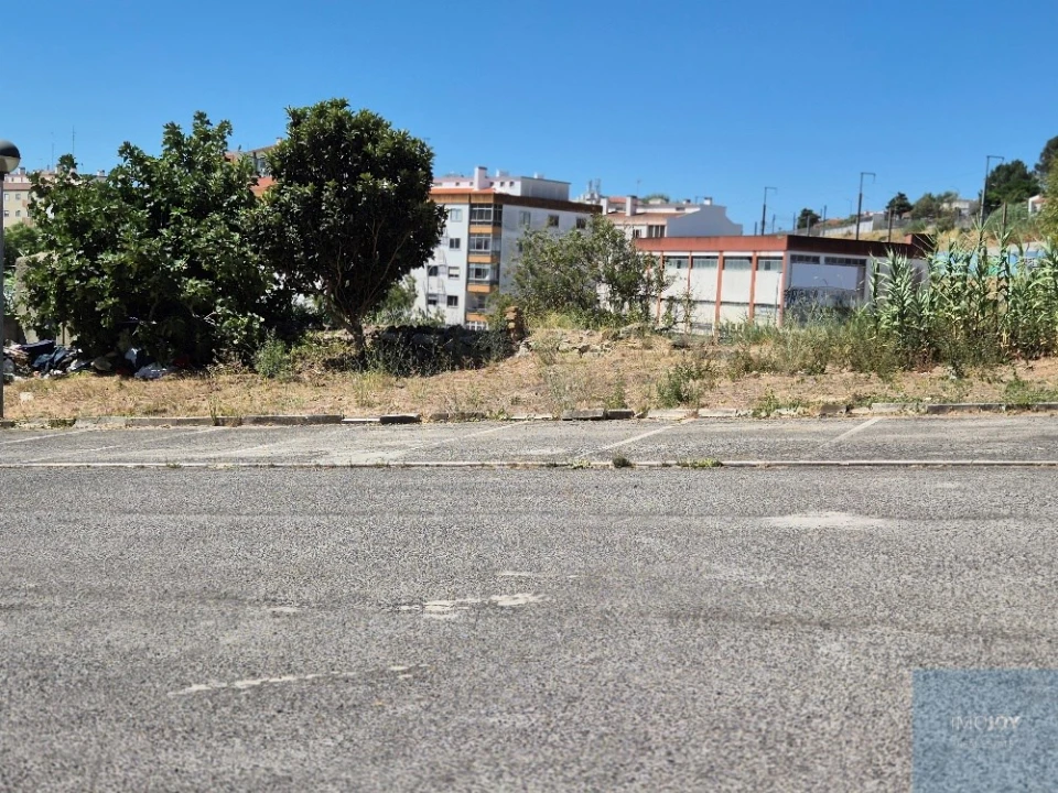 Terreno para Venda em Falagueira-Venda Nova Foto 10