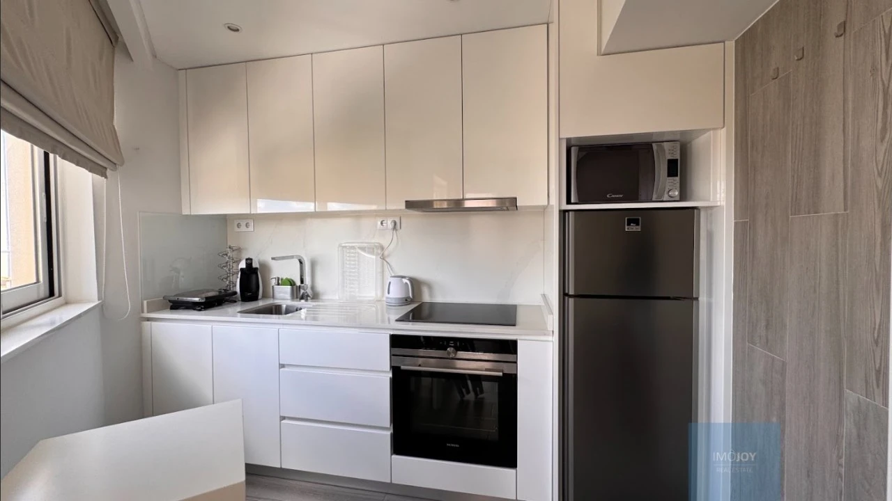 Apartamento T2 para Venda em Portimão Foto 4