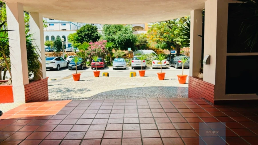 Apartamento T2 para Venda em Portimão Foto 17