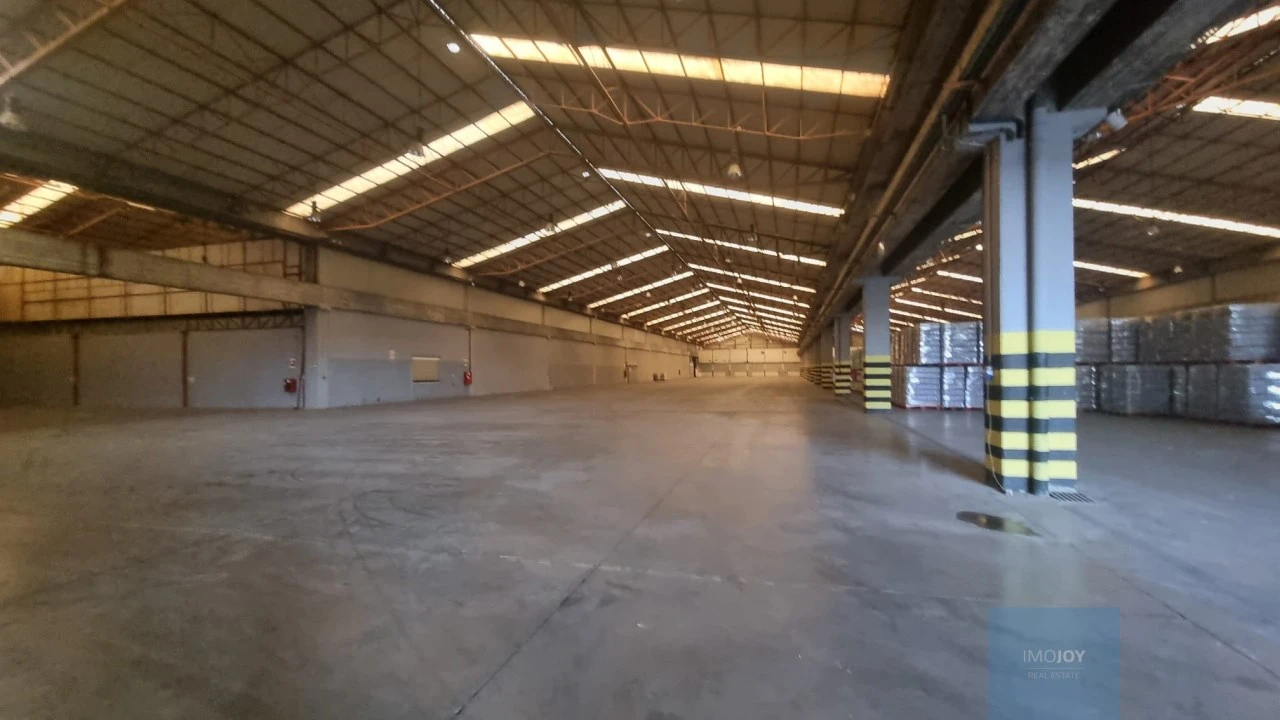 Armazém para Arrendamento em Sado Foto 2