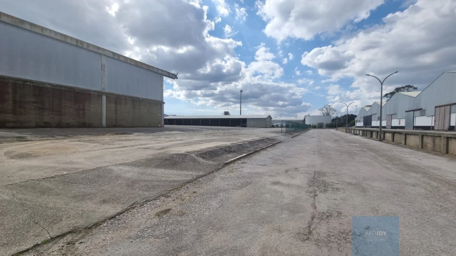 Armazém para Arrendamento em Sado Foto 13