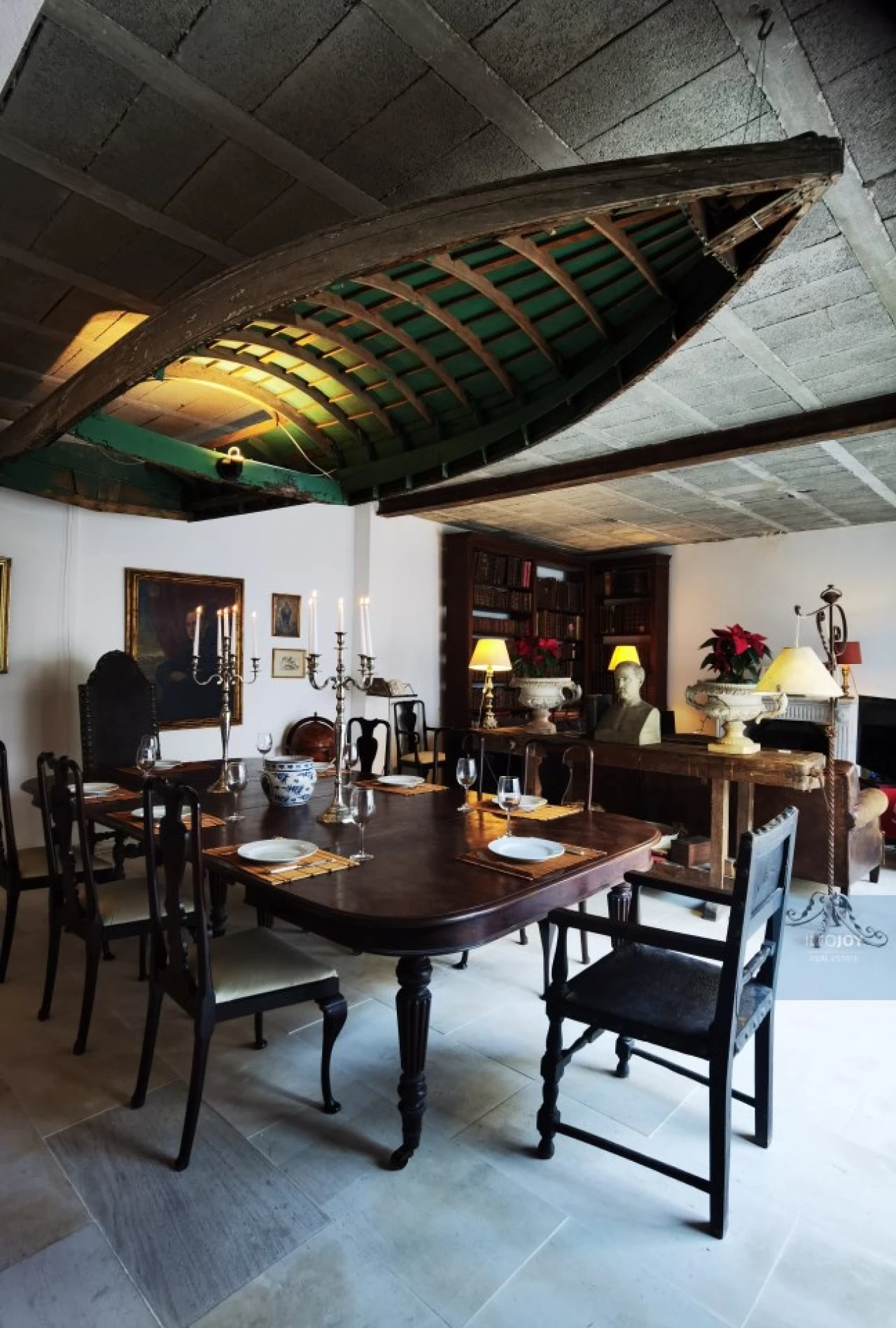 Moradia T8 para Venda em Costa da Caparica Foto 13