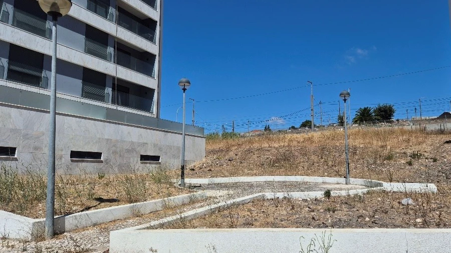 Terreno para Venda em Venteira