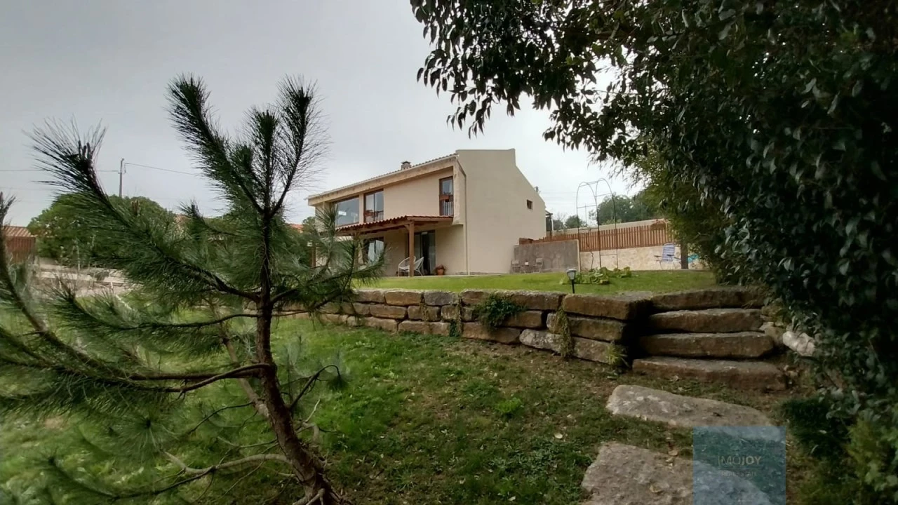 Moradia T5 para Venda em Santa Maria e São Miguel, São Martinho, São Pedro Penaferrim Foto 52