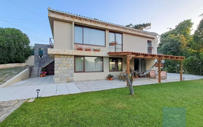 Moradia T4 para Venda em Santa Maria e São Miguel, São Martinho, São Pedro Penaferrim Foto 1