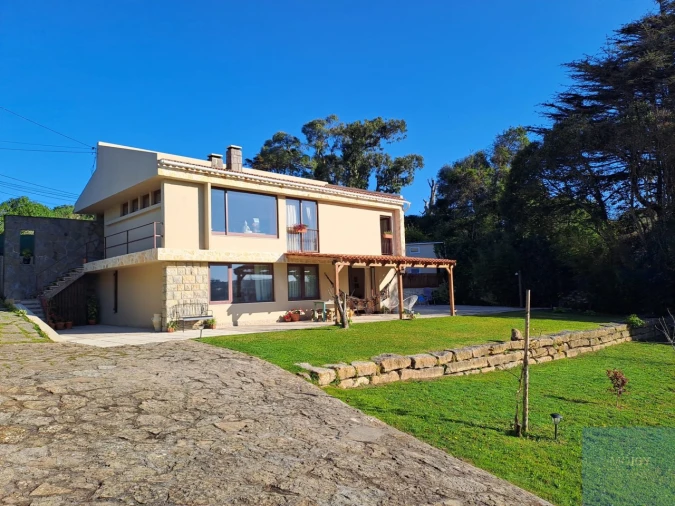 Moradia T5 para Venda em Santa Maria e São Miguel, São Martinho, São Pedro Penaferrim Foto 4