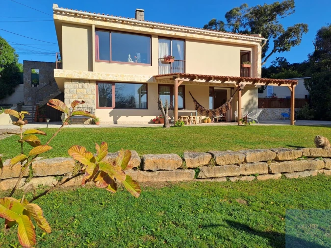 Moradia T5 para Venda em Santa Maria e São Miguel, São Martinho, São Pedro Penaferrim Foto 1