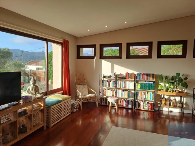 Moradia T5 para Venda em Santa Maria e São Miguel, São Martinho, São Pedro Penaferrim Foto 15