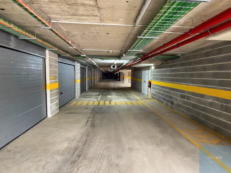 Garagem para Venda em Portimão Foto 6