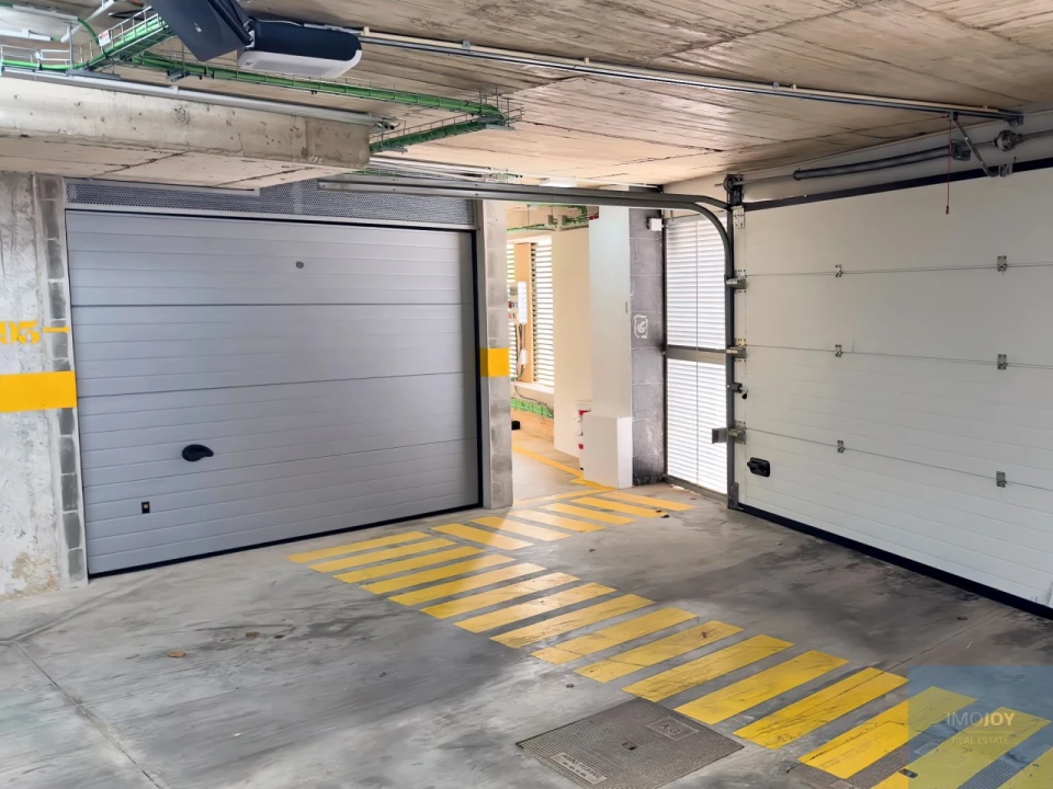 Garagem para Venda em Portimão Foto 7