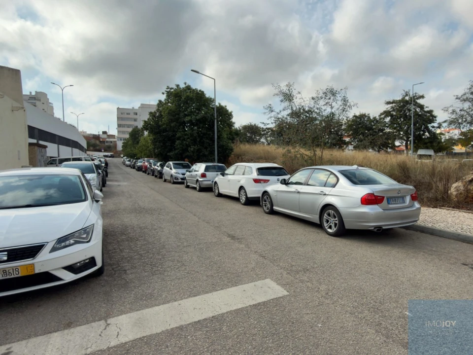 Garagem para Venda em Portimão Foto 13