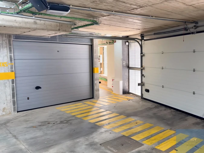 Garagem para Venda em Portimão Foto 7