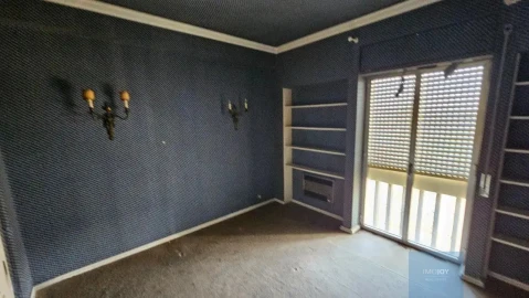 Apartamento T6 para Venda em Alvalade