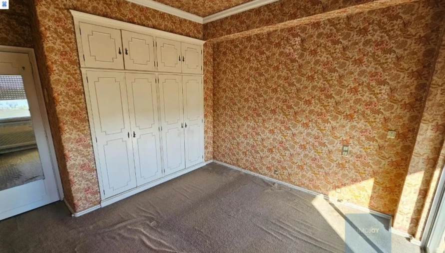 Apartamento T6 para Venda em Alvalade Foto 17