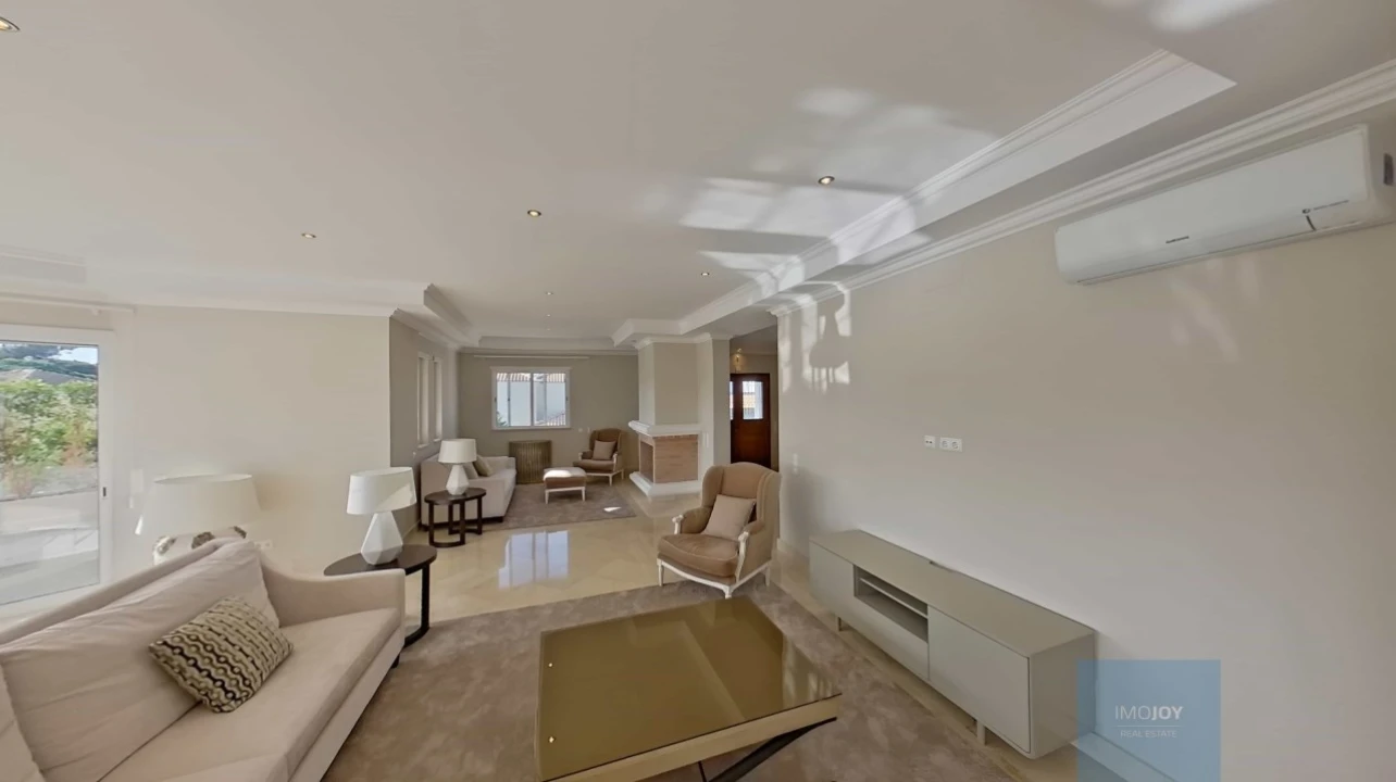 Moradia T5 para Venda em Almancil Foto 7