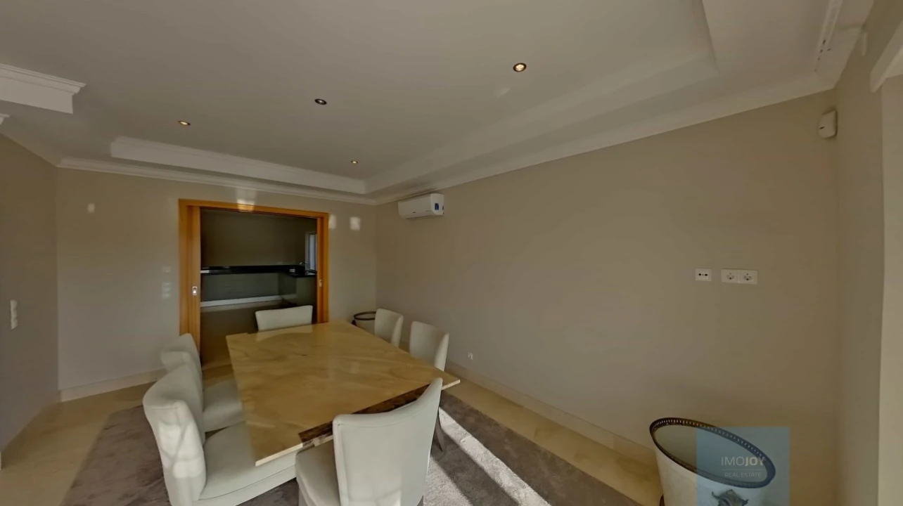 Moradia T5 para Venda em Almancil Foto 12