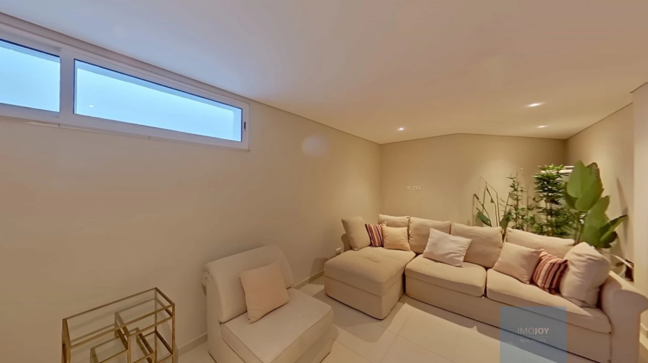 Moradia T5 para Venda em Almancil Foto 46