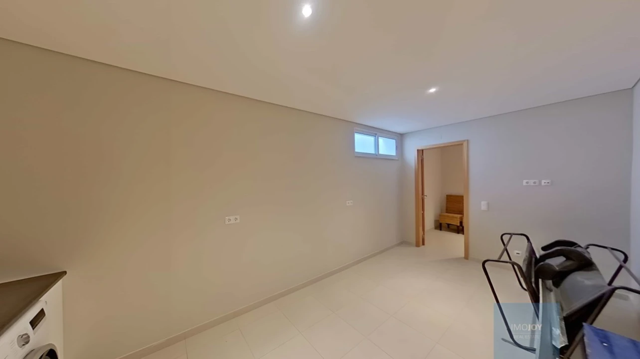 Moradia T5 para Venda em Almancil Foto 50