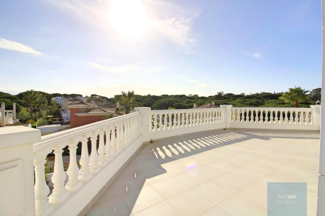 Moradia T5 para Venda em Almancil Foto 86