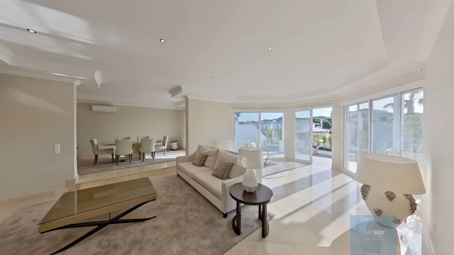 Moradia T5 para Venda em Almancil Foto 4