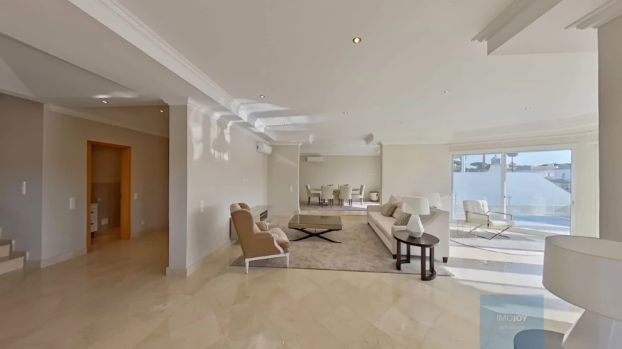 Moradia T5 para Venda em Almancil Foto 5