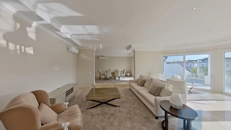 Moradia T5 para Venda em Almancil Foto 6