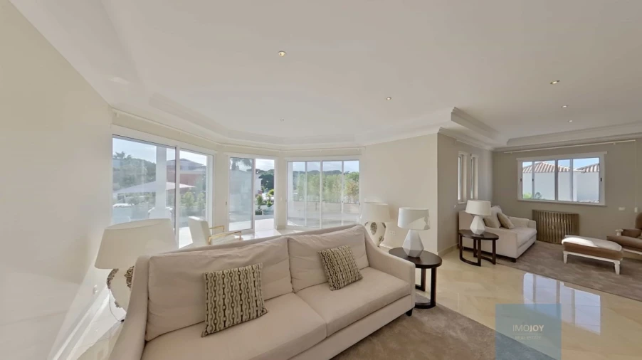 Moradia T5 para Venda em Almancil Foto 8