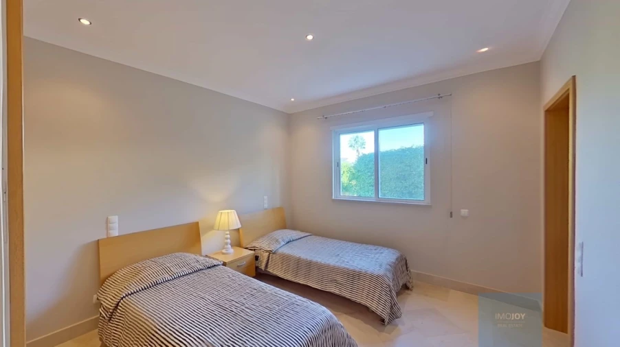 Moradia T5 para Venda em Almancil Foto 32