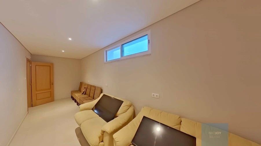 Moradia T5 para Venda em Almancil Foto 44