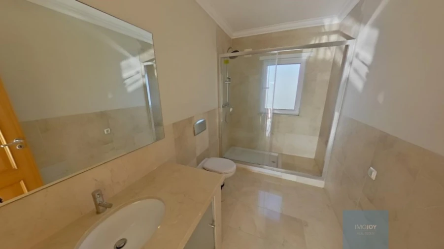 Moradia T5 para Venda em Almancil Foto 54