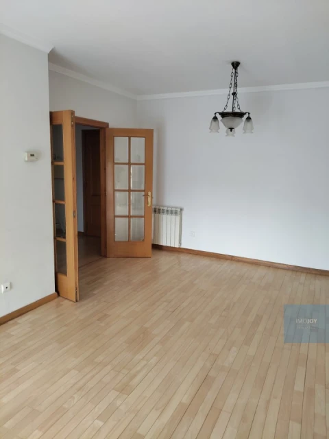 Apartamento T1 para Arrendamento em Lordelo do Ouro e Massarelos