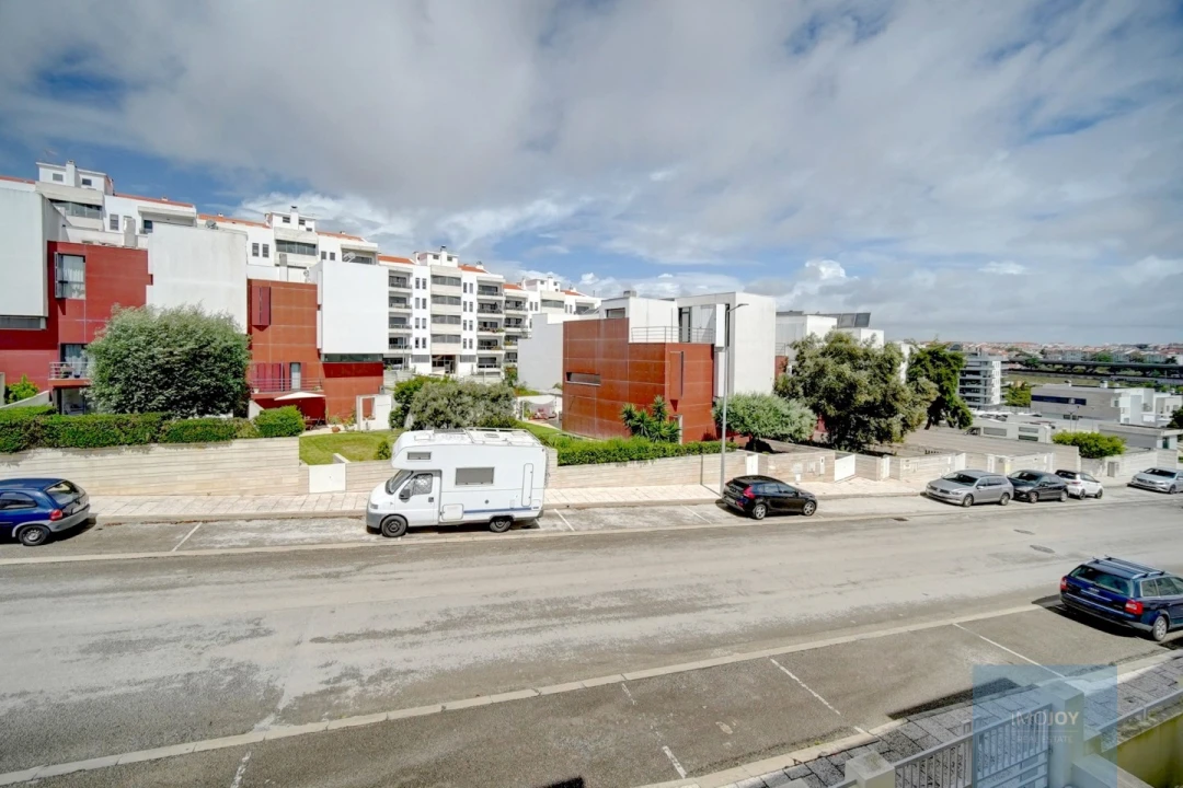 Moradia T5 para Venda em Corroios Foto 19