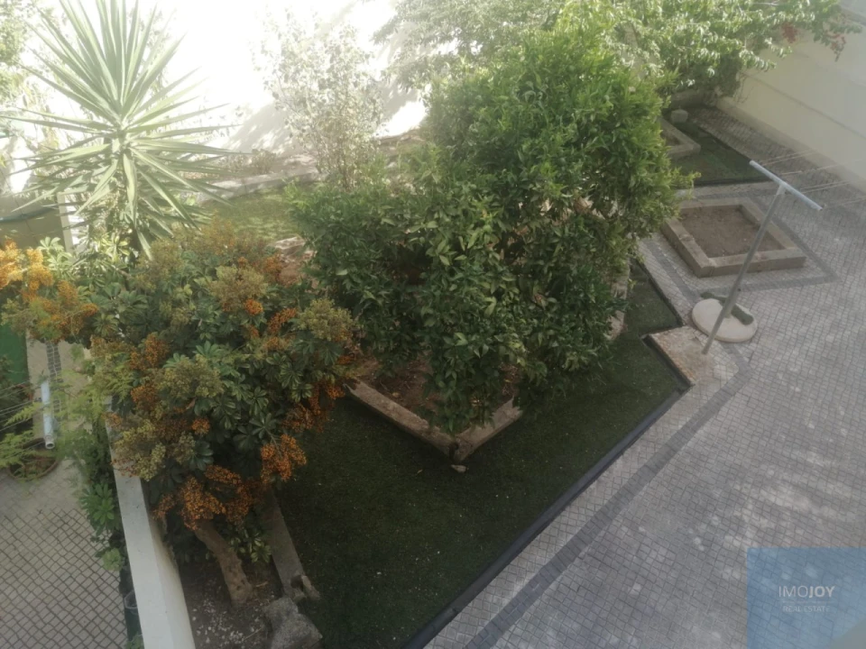 Moradia T5 para Venda em Corroios Foto 30