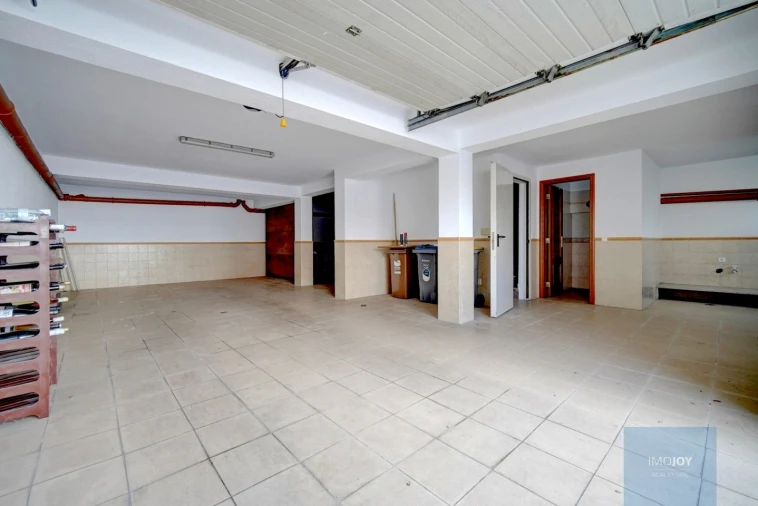 Moradia T5 para Venda em Corroios Foto 24